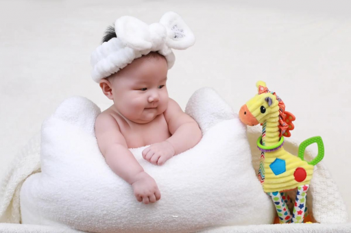 五家渠宝宝几个月翻身